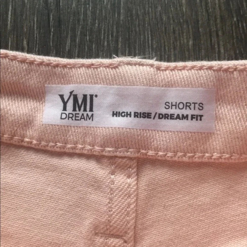 SOLD ✨ YMI Dream Vintage Shorts - Picture 6 of 10